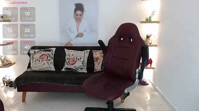 zehra sanem online show from April 15, 2026, 2:46 pm