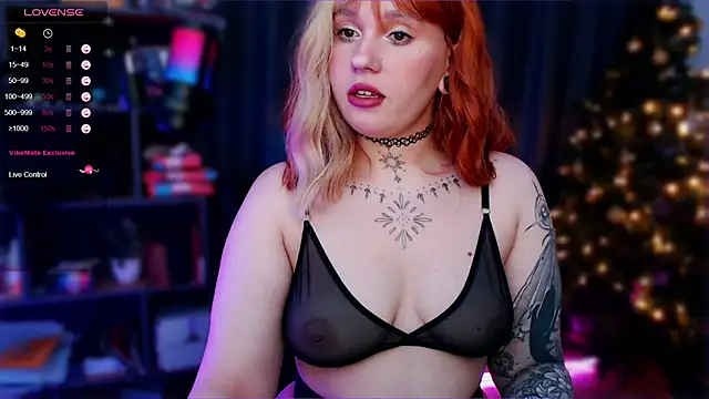 Snapshot of The_Full_Red_Moon chatting on December 25, 2024, 11:33 am The Full Red Moon online show from December 25, 2024, 11:33 am