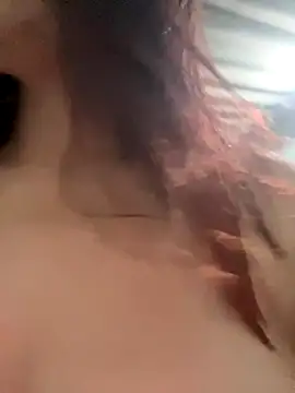 VioletPearson online show from November 22, 2025, 12:20 am