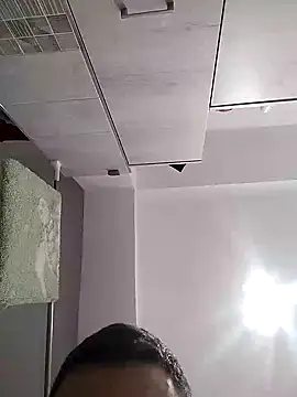 Snapshot of -Manu-85 chatting on February 23, 2025, 5:01 am -Manu-85 online show from February 23, 2025, 5:01 am