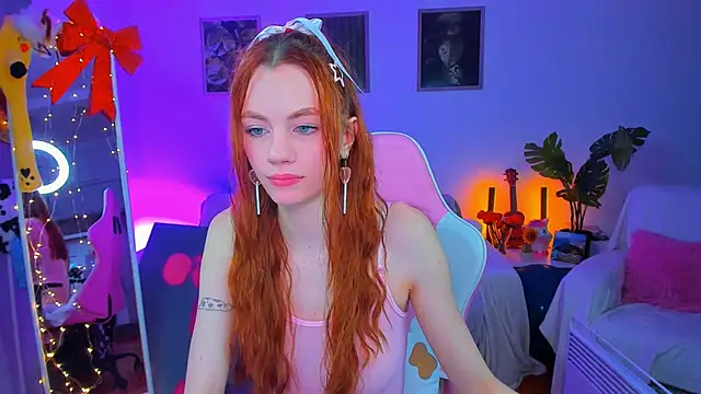 Snapshot of Alyssa_Smitt chatting on January 27, 2025, 2:20 am Alyssa Smitt online show from January 27, 2025, 2:20 am