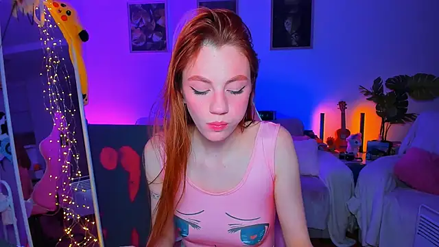 Snapshot of Alyssa_Smitt chatting on March 21, 2025, 11:23 pm Alyssa Smitt online show from March 21, 2025, 11:23 pm