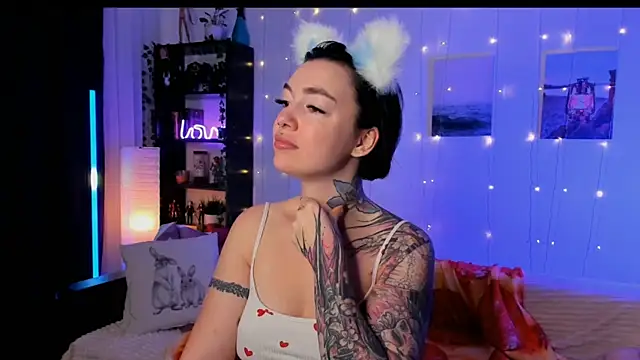 Magic Allie online show from December 22, 2025, 7:38 am