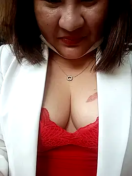 Snapshot of Rose_DiDi chatting on March 13, 2025, 5:00 am Rose DiDi online show from March 13, 2025, 5:00 am