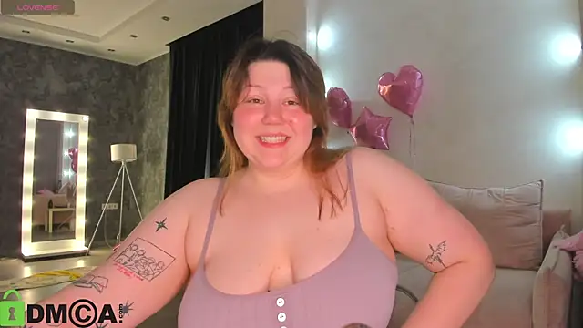 Snapshot of Ruth_Oliver chatting on May 11, 2026, 1:11 am Ruth Oliver online show from May 11, 2026, 1:11 am