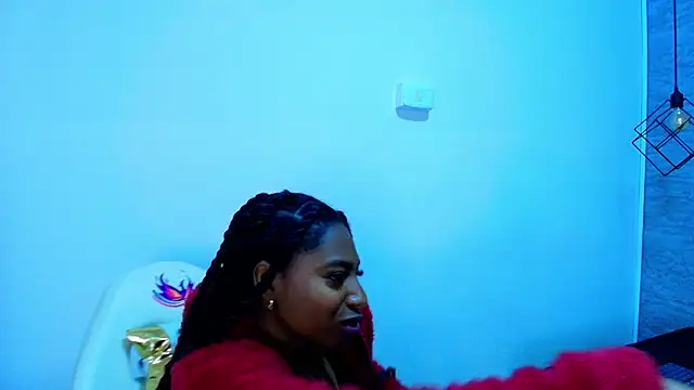 Queen perla  online show from October 17, 2025, 7:49 pm