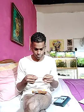 KeptupInosine online show from December 3, 2025, 1:42 pm