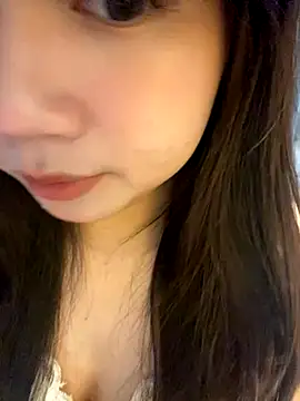 Hotellinh12 online show from September 10, 2025, 4:40 pm