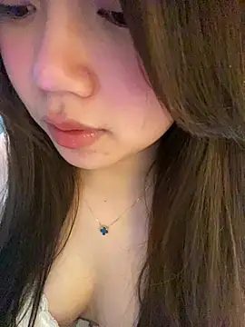 Hotellinh12 online show from February 2, 2026, 1:54 pm