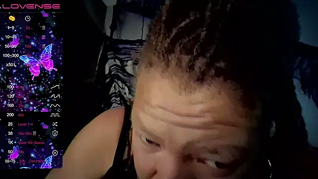 Snapshot of Milfshakecafe chatting on October 9, 2025, 2:26 pm Milfshakecafe online show from October 9, 2025, 2:26 pm