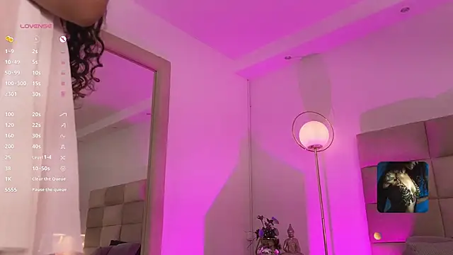 mssjulia online show from January 20, 2025, 11:43 pm