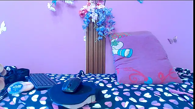 Watagatapitusberry1 online show from March 15, 2025, 4:57 am