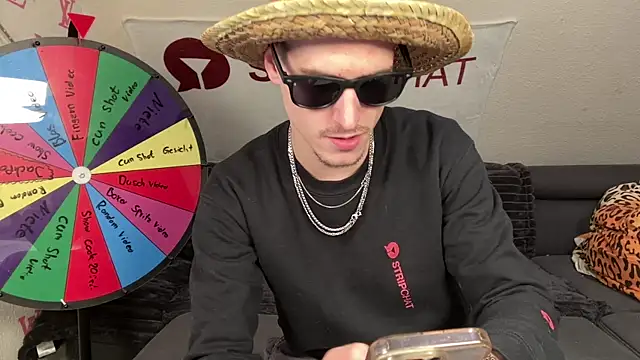 Cookieboy88 online show from February 14, 2025, 5:25 pm