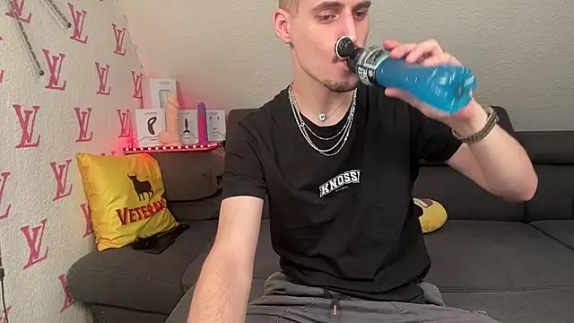 Cookieboy88 online show from November 5, 2025, 8:09 pm