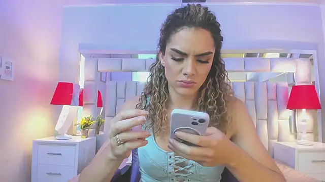 mariiahneedles online show from February 7, 2026, 2:15 am