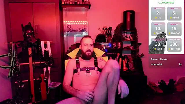 samaelO69 online show from December 27, 2024, 4:04 am