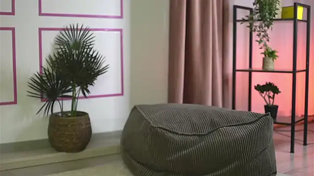 Cherrysweett online show from March 28, 2026, 6:02 am