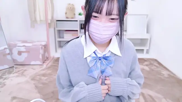 Suzu ch xx online show from December 7, 2024, 4:14 pm