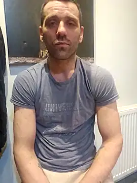 Aian09 online show from March 18, 2025, 9:43 pm