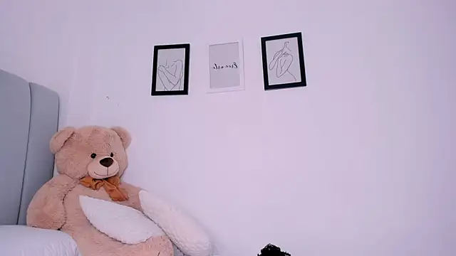 DannaHyde online show from January 28, 2025, 11:39 pm