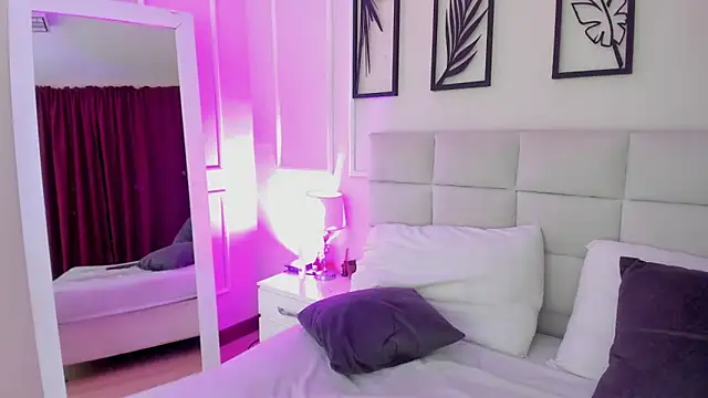 Alisa  walker online show from March 18, 2025, 6:15 pm