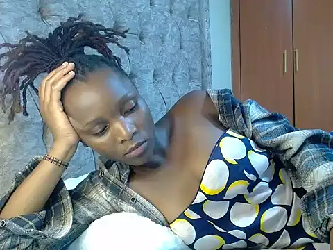 Snapshot of Naughty_Girl17 chatting on December 5, 2024, 7:17 pm Naughty Girl17 online show from December 5, 2024, 7:17 pm