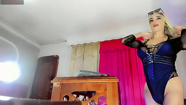 Jimena Grey online show from September 21, 2025, 5:20 am