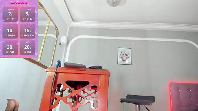 Jimena Grey online show from December 14, 2025, 6:08 am