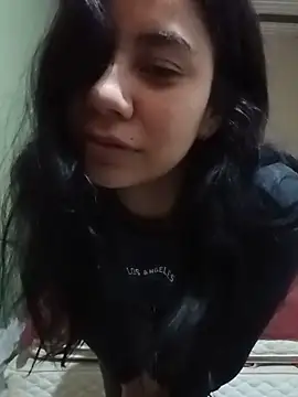 Michellluxo online show from May 24, 2026, 1:16 pm