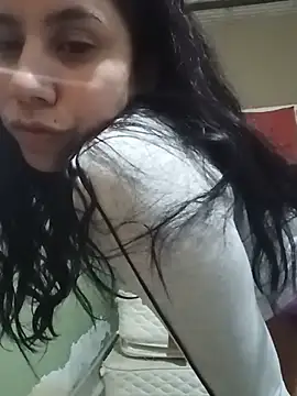 Michellluxo online show from May 30, 2026, 12:52 am