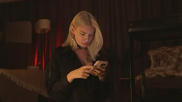 LinaKinky online show from December 12, 2024, 12:01 pm