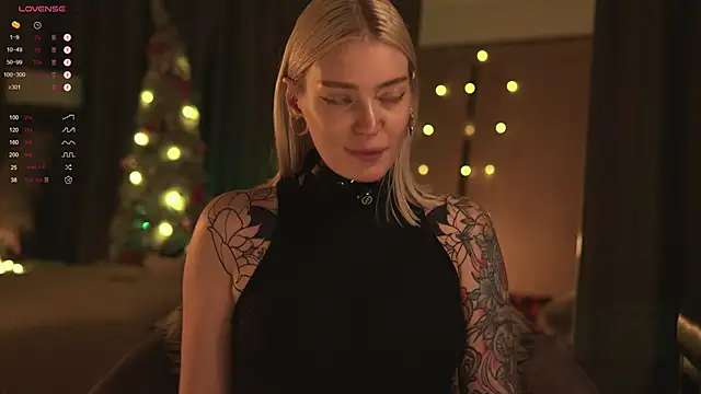 LinaKinky online show from January 8, 2025, 8:29 pm