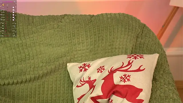 Snapshot of happywhores chatting on December 17, 2024, 12:45 am happywhores online show from December 17, 2024, 12:45 am