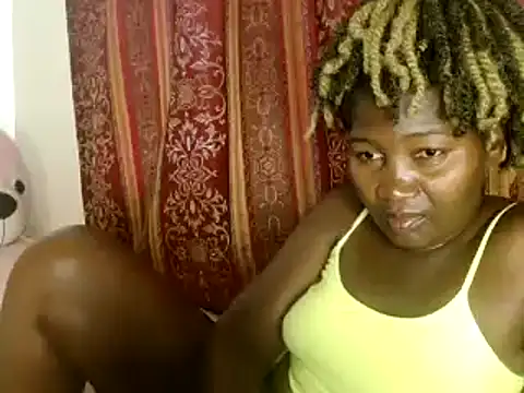 Snapshot of Sexxy_pretty24 chatting on February 10, 2025, 9:14 am Sexxy pretty24 online show from February 10, 2025, 9:14 am
