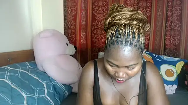 Snapshot of Sexxy_pretty24 chatting on October 13, 2025, 4:23 am Sexxy pretty24 online show from October 13, 2025, 4:23 am