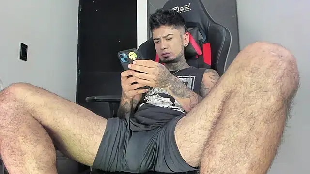 sergiio mesa27 online show from November 8, 2025, 1:06 am