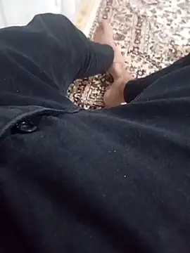 Kurtsikicixh online show from October 25, 2025, 1:02 am