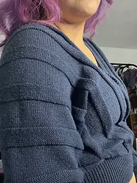 Snapshot of PurpleHaze17 chatting on December 13, 2024, 4:05 pm PurpleHaze17 online show from December 13, 2024, 4:05 pm