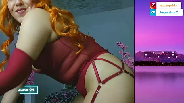 Snapshot of PurpleHaze17 chatting on October 28, 2025, 12:03 am PurpleHaze17 online show from October 28, 2025, 12:03 am