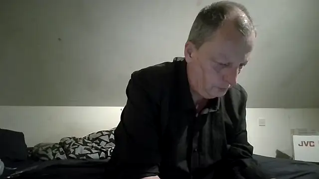 Snapshot of chubbybear2cum chatting on June 12, 2026, 2:10 am chubbybear2cum online show from June 12, 2026, 2:10 am