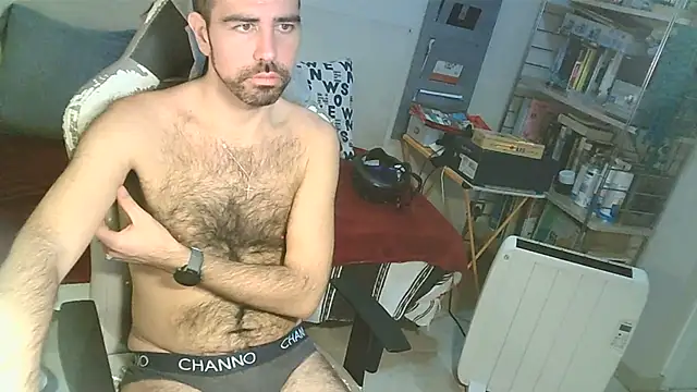 galaudin 3x  online show from February 9, 2025, 8:45 pm