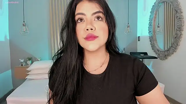 Harmonybabe  online show from March 9, 2025, 8:42 pm