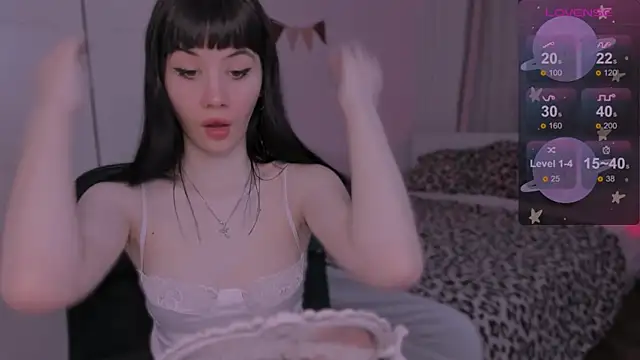 CoddleWeeper  online show from March 17, 2025, 8:07 am