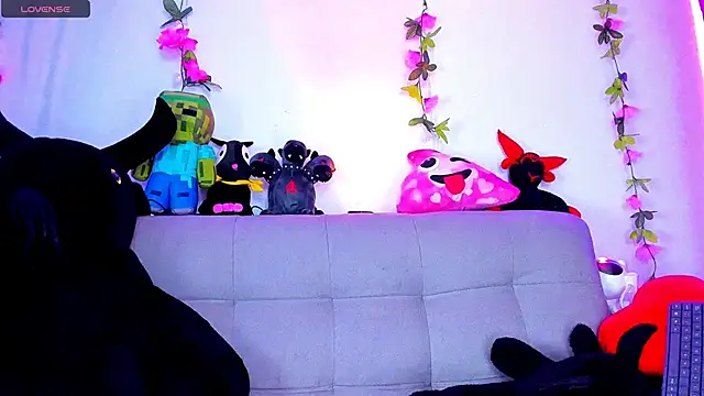 Miss freydis online show from February 3, 2025, 6:24 am