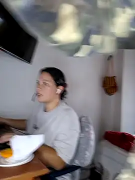 Selket11 online show from March 6, 2025, 4:07 pm