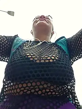 Selket11 online show from November 3, 2025, 2:40 pm