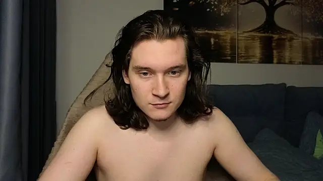 MoreRealAlex online show from May 19, 2026, 5:52 pm