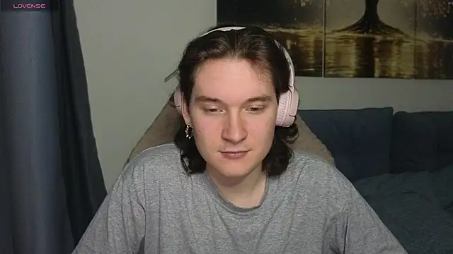 Snapshot of MoreRealAlex chatting on July 6, 2026, 2:36 pm MoreRealAlex online show from July 6, 2026, 2:36 pm