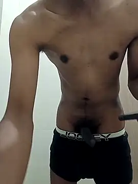 Snapshot of JerryJerome01 chatting on March 21, 2025, 6:51 pm JerryJerome01 online show from March 21, 2025, 6:51 pm