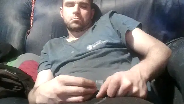 robeaulieu02 online show from February 11, 2025, 9:09 am